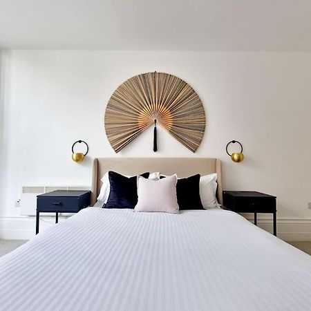 The Stray Adjacent, Interior-Designed 2-Bed Apartment- Luxury Harrogate Exterior foto